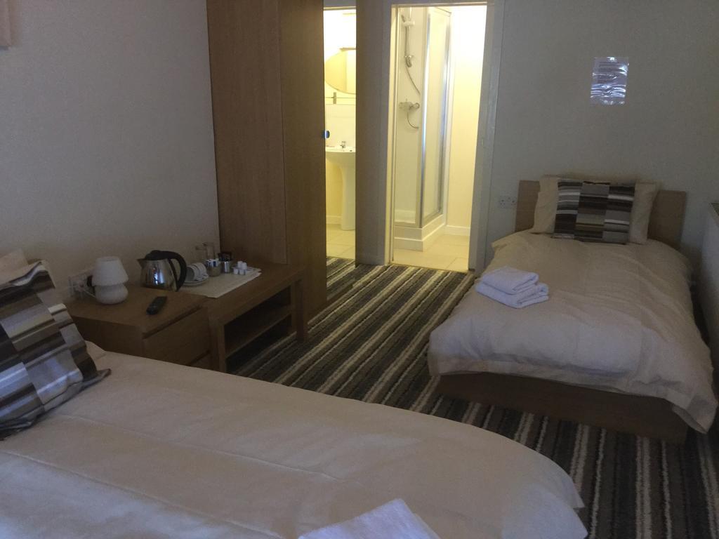 Capercaillie Hotel Killin Room photo