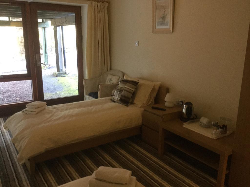 Capercaillie Hotel Killin Room photo