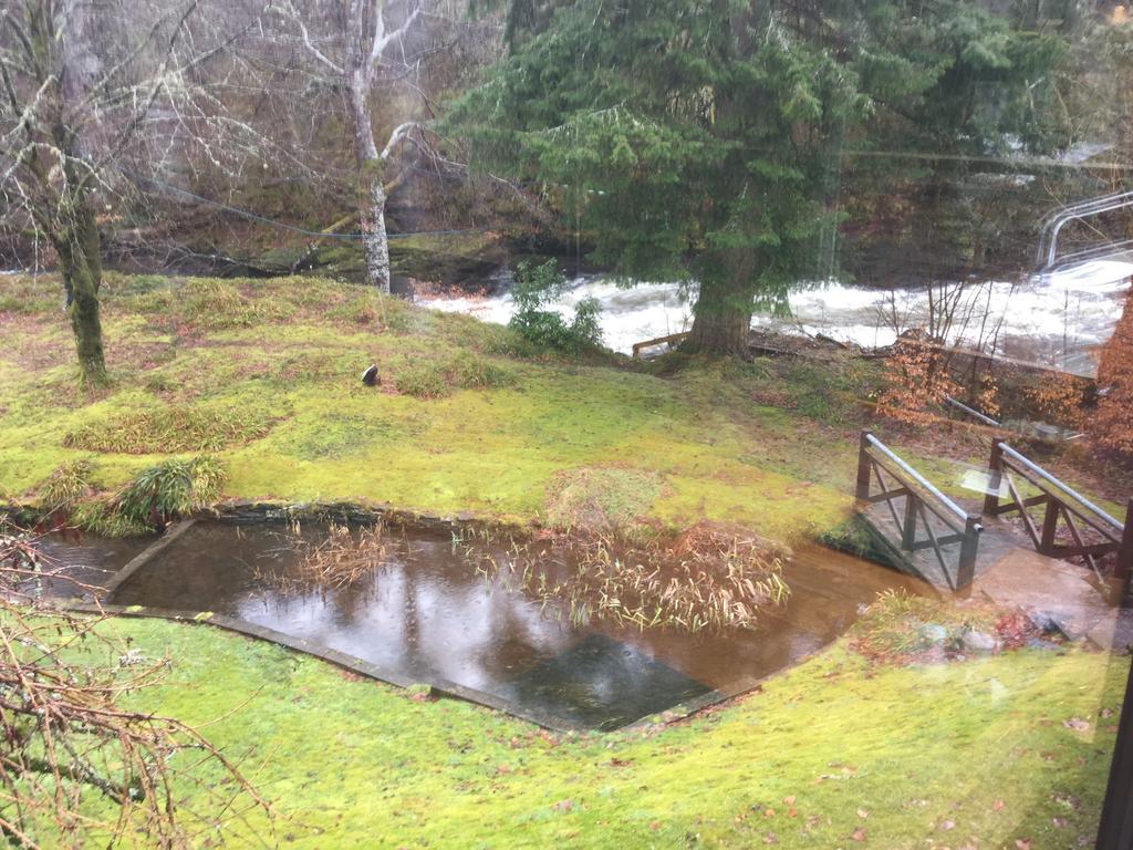 Capercaillie Hotel Killin Exterior photo